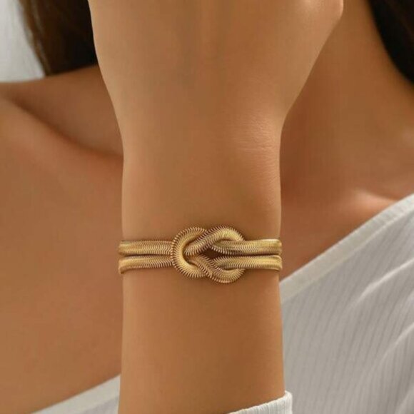18K Gold Filled Double Knot Snake Chain Bracelet - Picture 2 of 4